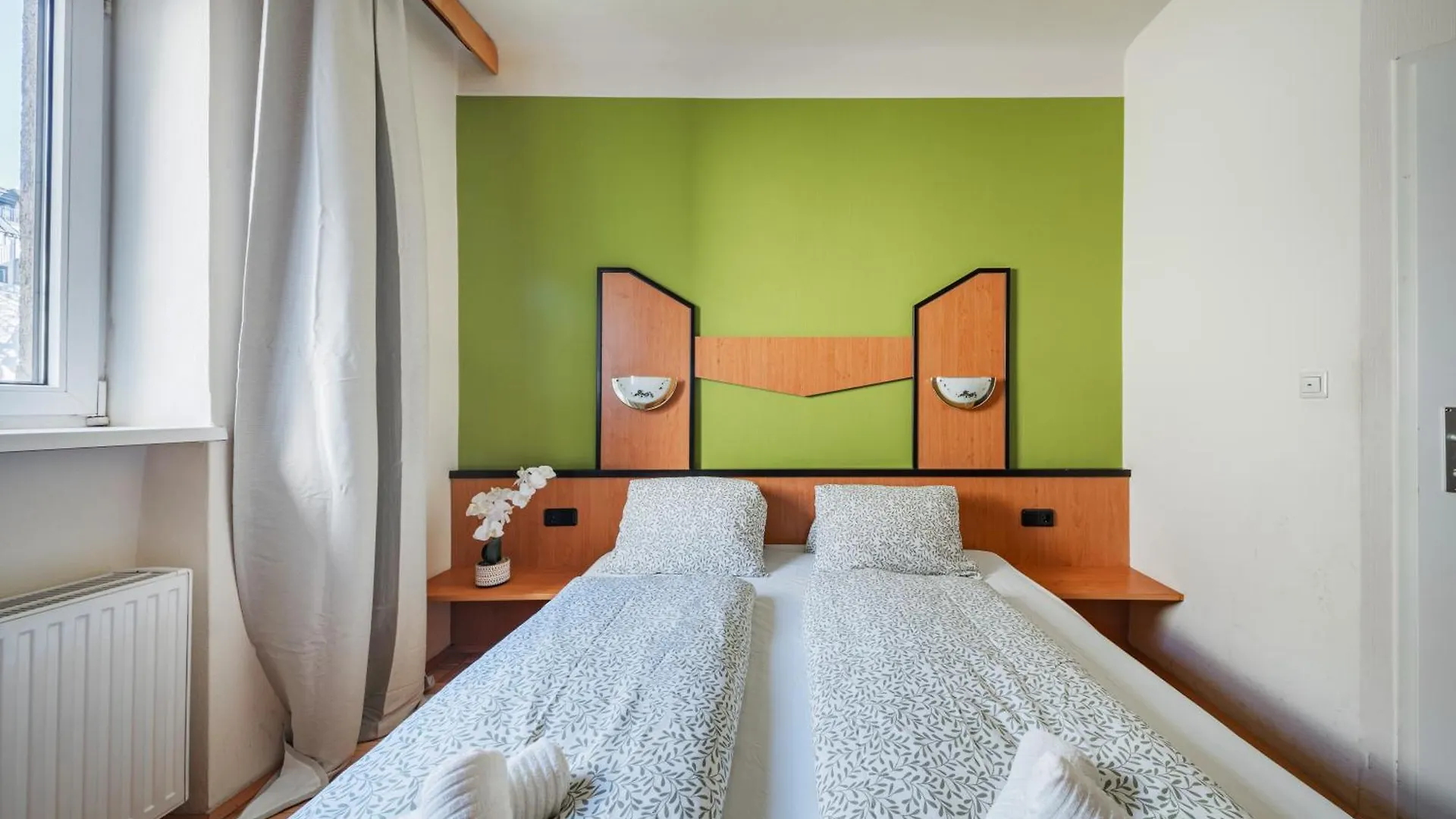 Hotel Vienna West Business Inn
