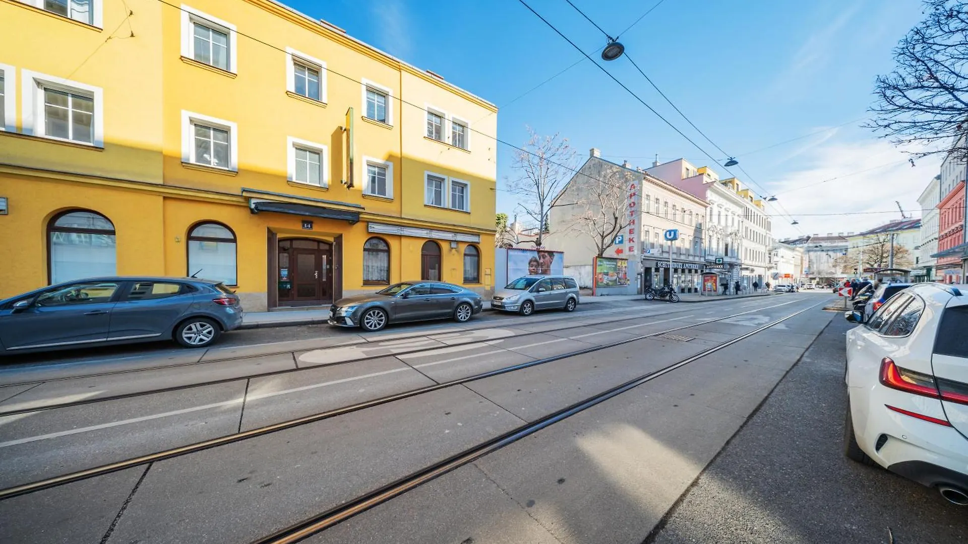 Vienna West Business Inn Hotel