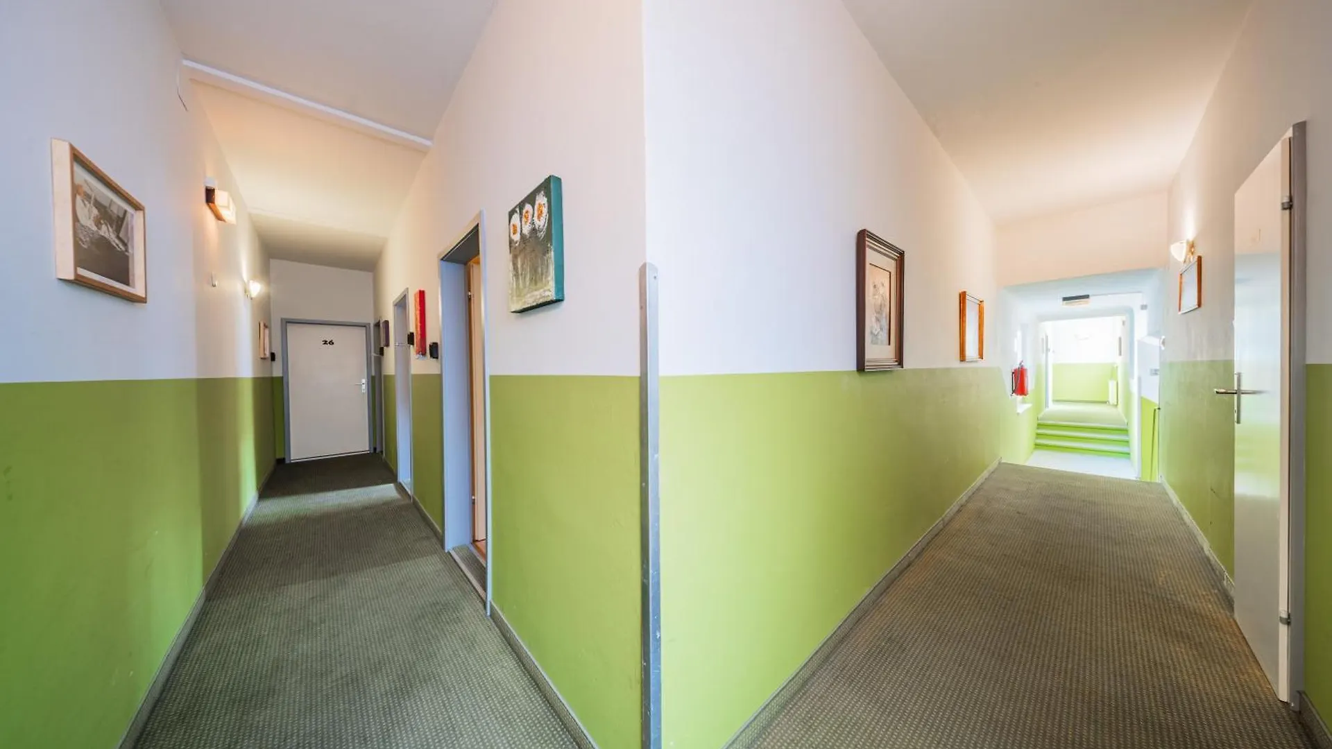 Vienna West Business Inn